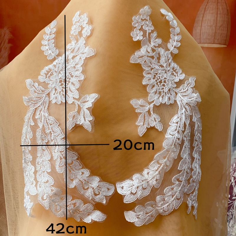 Złota koronka do dekoracji ślu – Craft Embellishments recenzja i cena