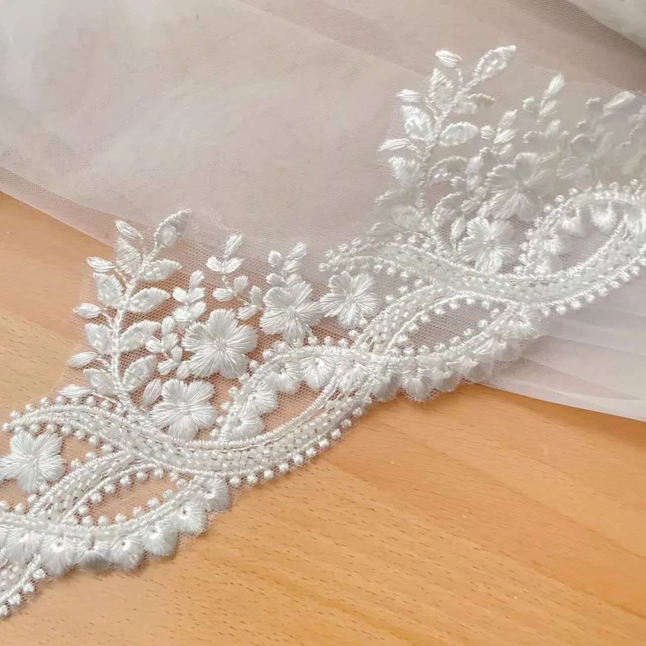 Wysokiej jakości koronka z kor – Beaded Trim Fringe recenzja i cena